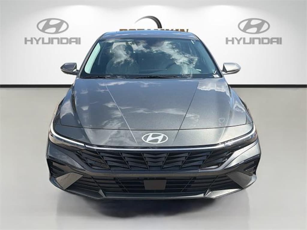 New 2026 Hyundai Elantra Limited Sedan