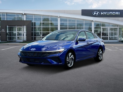 2025 Hyundai Elantra SEL Convenience Sedan