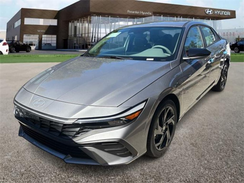 New 2026 Hyundai Elantra SEL Sport Sedan