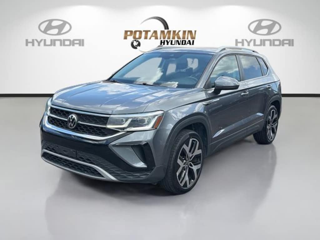 Used 2022 Volkswagen Taos 1.5T SEL 4MOTION SUV