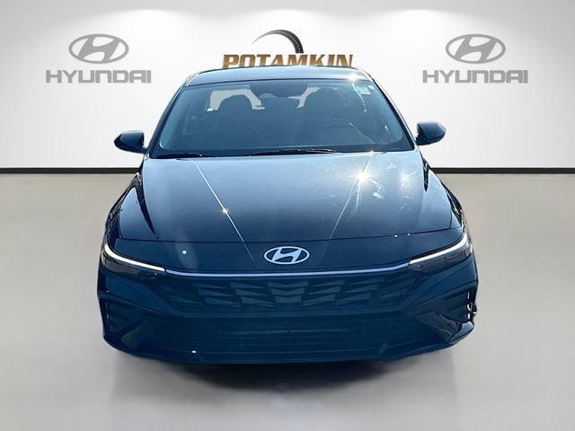 Used 2025 Hyundai Elantra SE with VIN KMHLL4DG9SU892856 for sale in Miami Lakes, FL