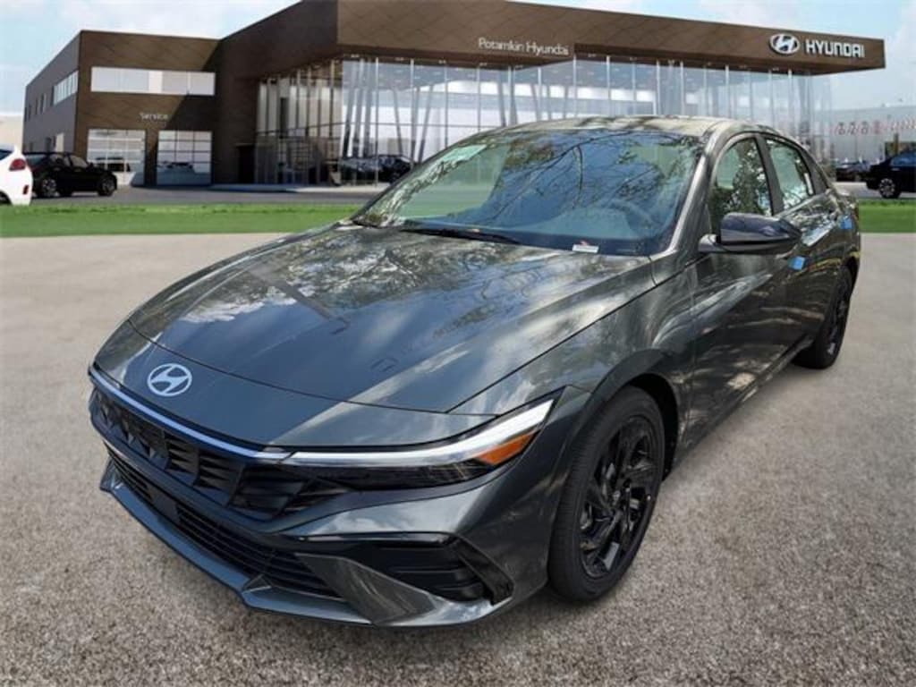 New 2026 Hyundai Elantra SEL Sport Premium Sedan