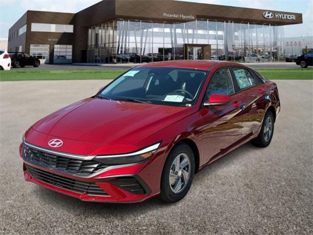 New 2026 Hyundai Elantra SE Sedan