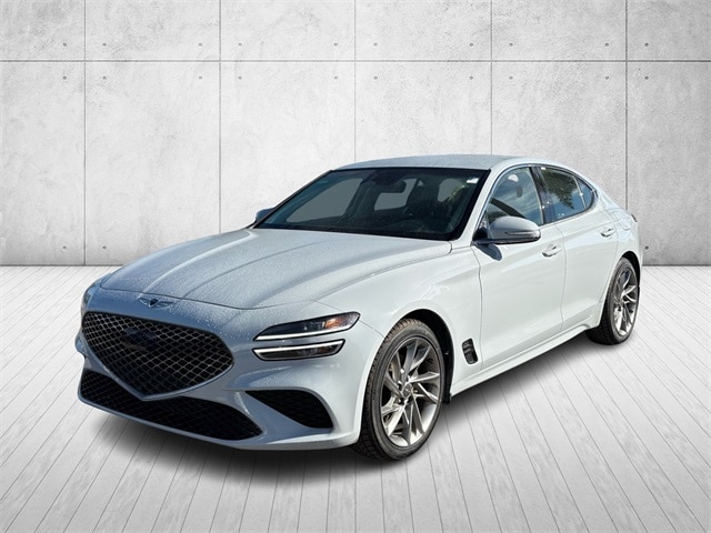 2022 GENESIS G70 Standard's photo