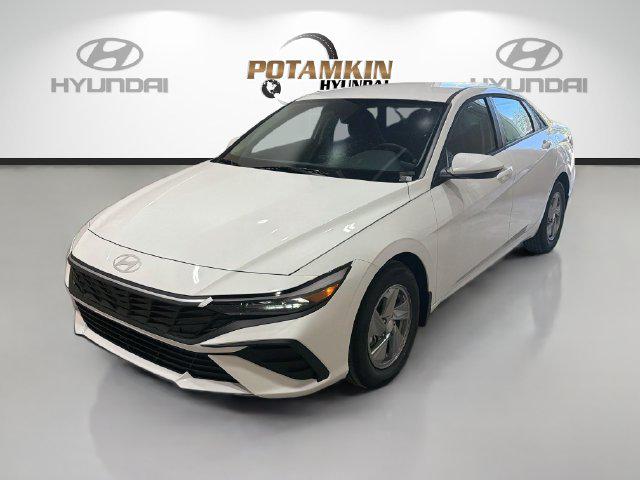 New 2026 Hyundai Elantra SE Sedan