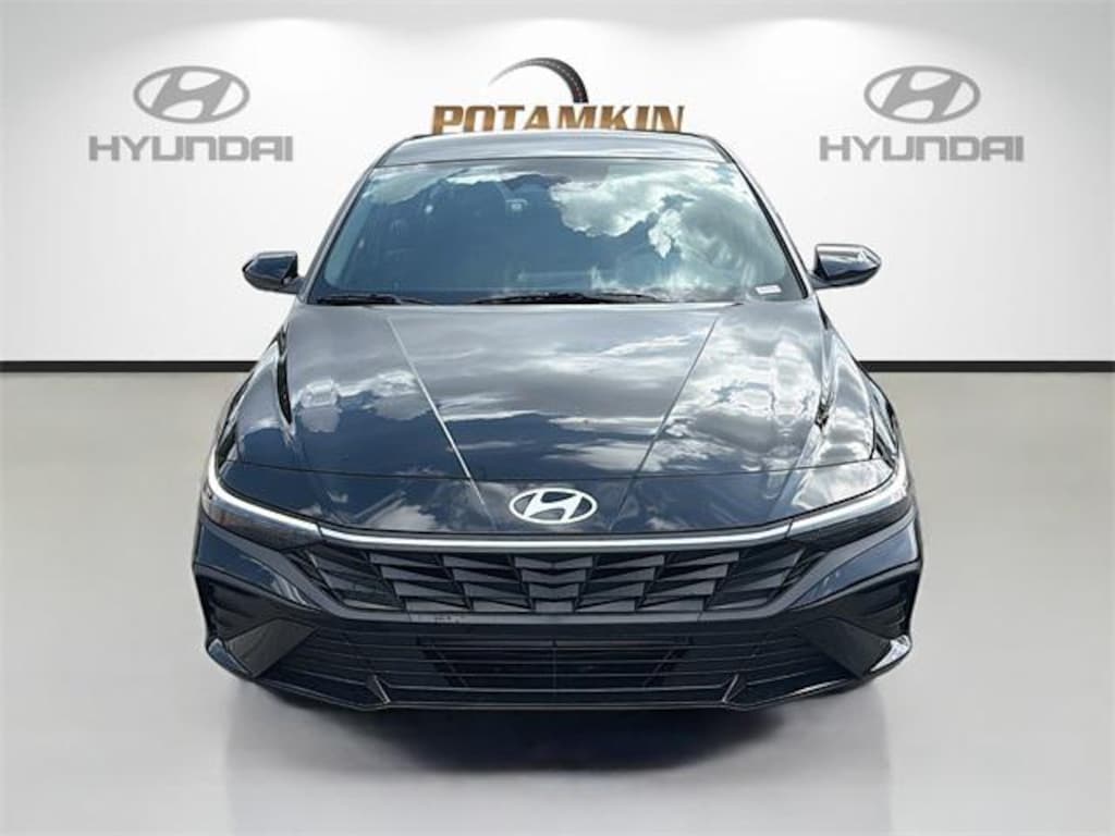 New 2026 Hyundai Elantra SEL Sport Sedan