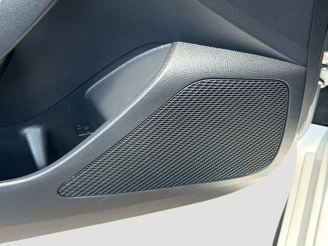 2022 Toyota Corolla Hatchback Nightshade - Photo 18