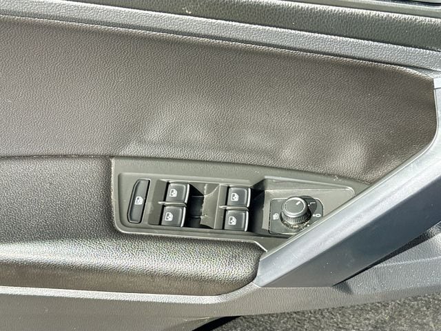 2021 Volkswagen Tiguan SE - Photo 17