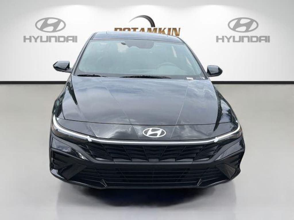 New 2026 Hyundai Elantra SEL Sport Sedan