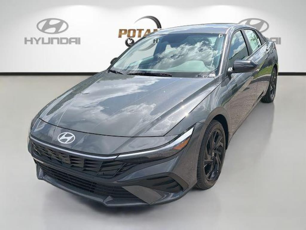New 2026 Hyundai Elantra SEL Sport Sedan
