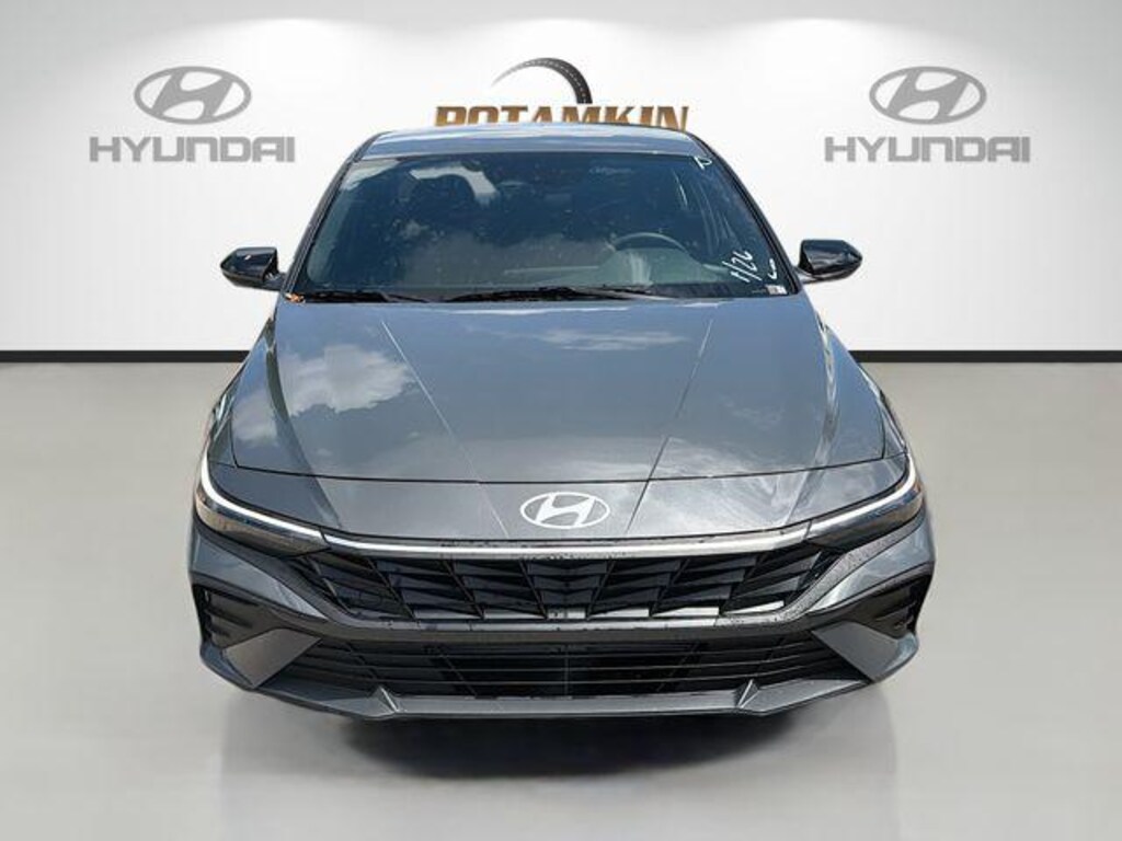 New 2026 Hyundai Elantra SEL Sport Sedan