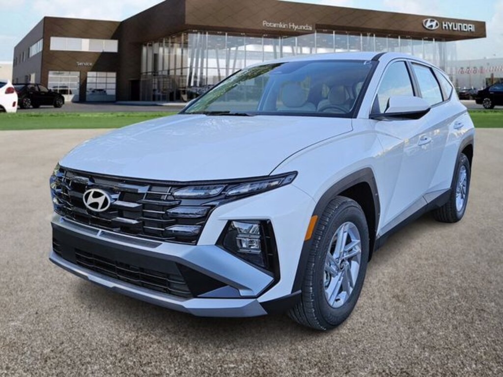 Certified 2025 Hyundai Tucson SE SUV