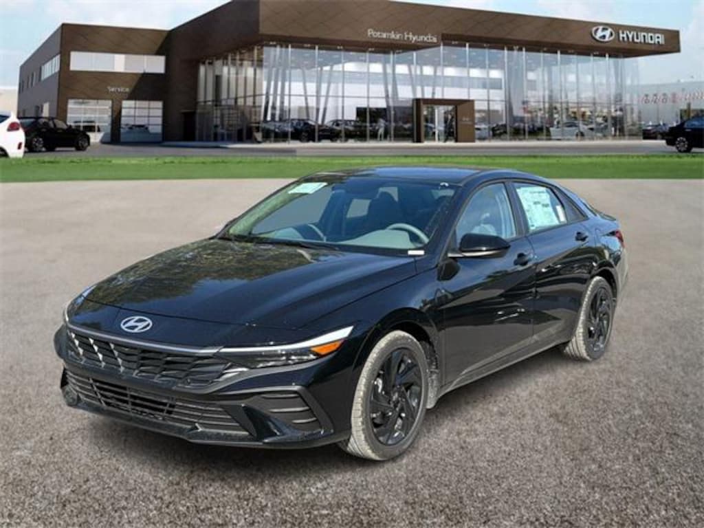 New 2026 Hyundai Elantra SEL Sport Sedan