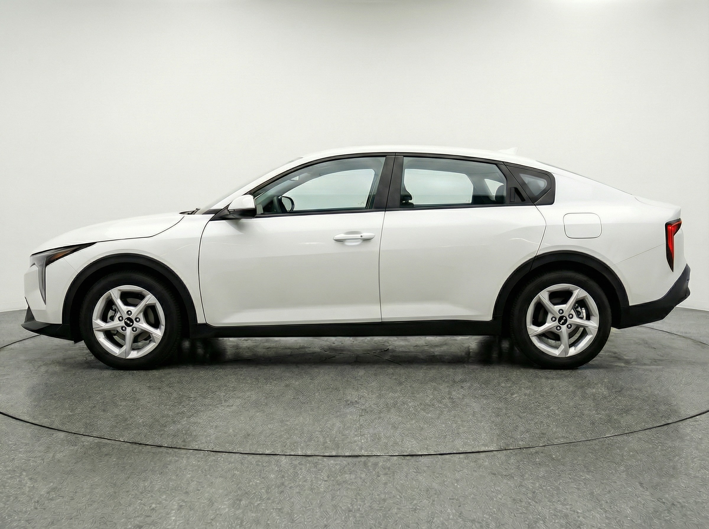 Thumbnail: 2025 Kia K4 - 4