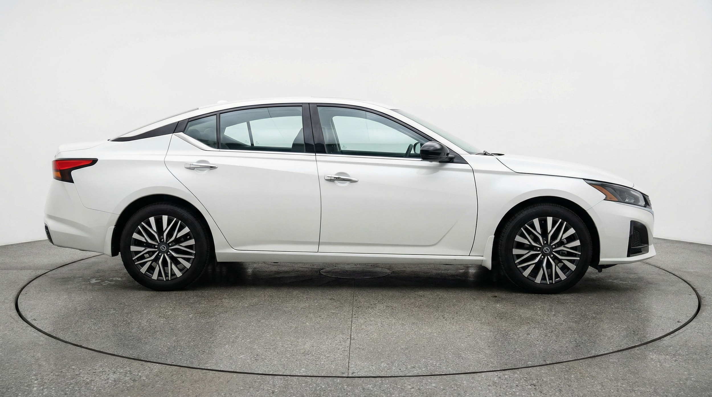 Thumbnail: 2025 Nissan Altima - 8