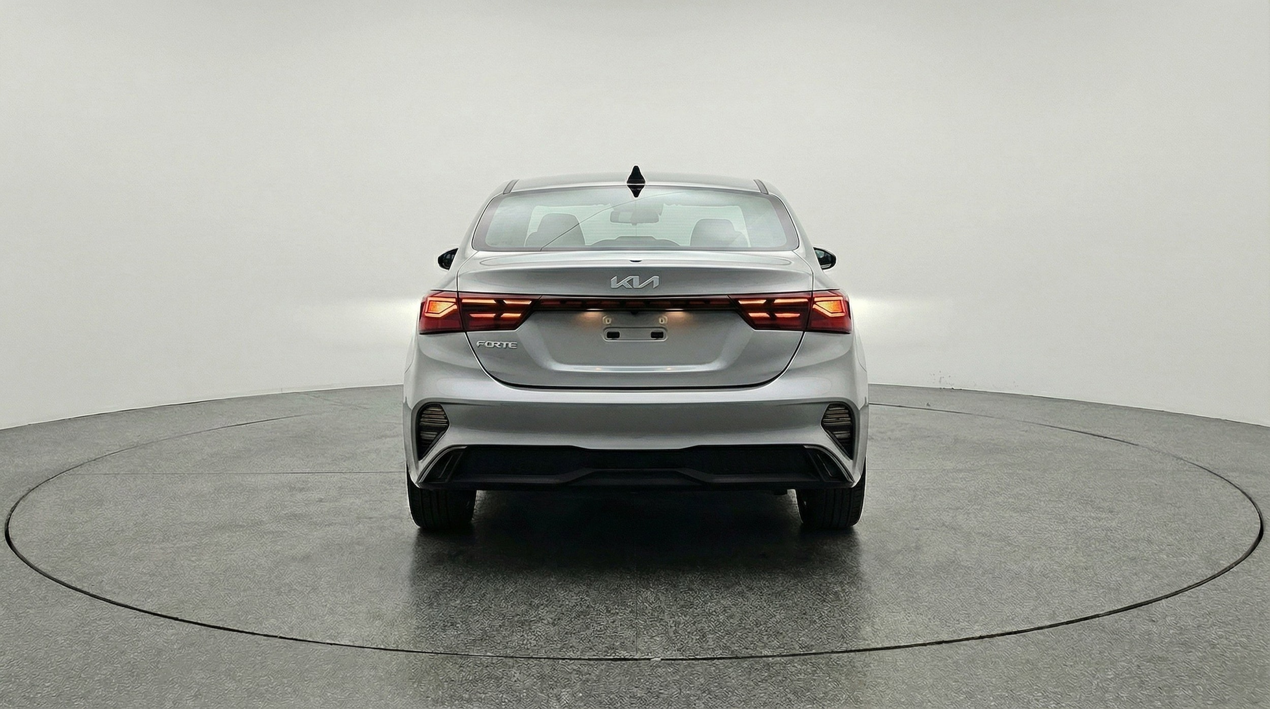 Thumbnail: 2024 Kia Forte - 7