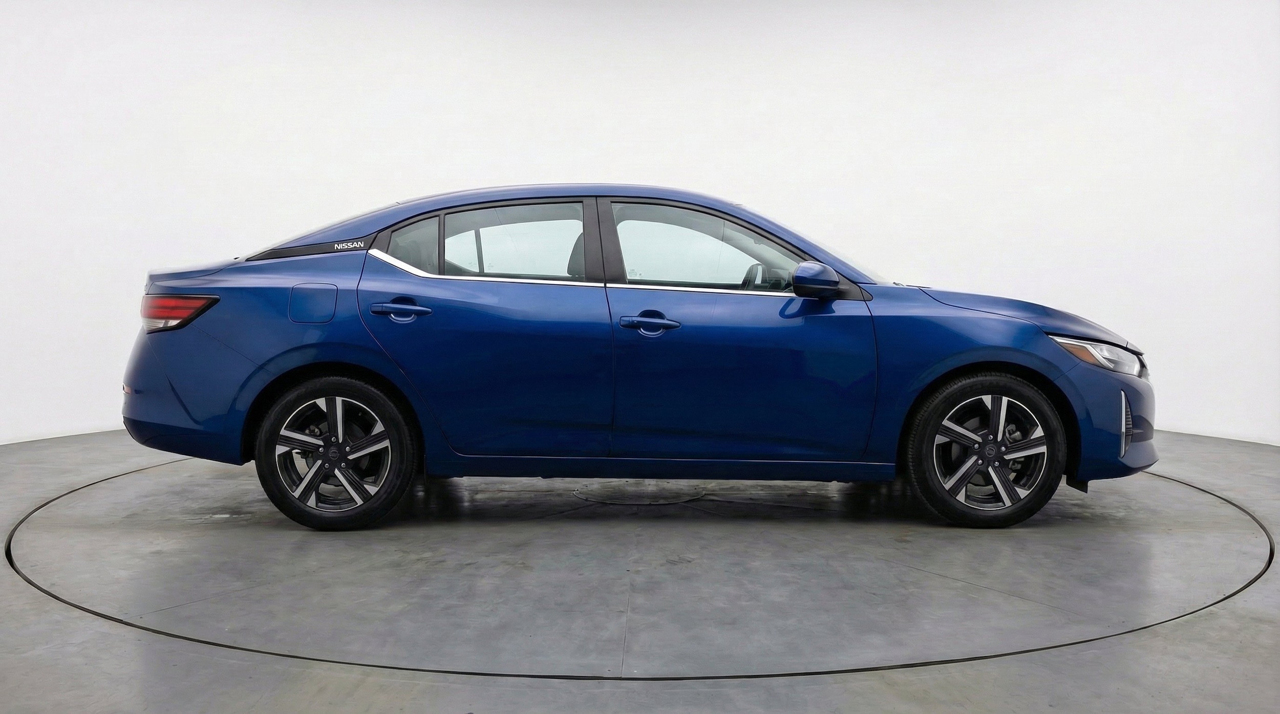 Thumbnail: 2025 Nissan Sentra - 11