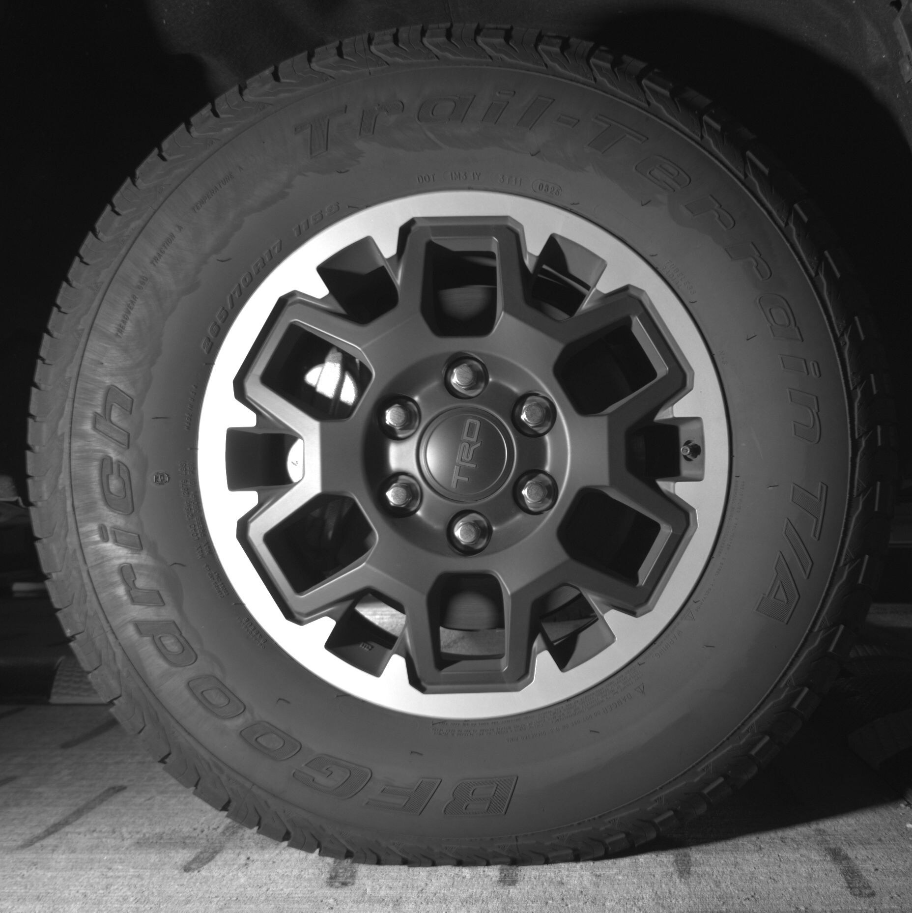 Thumbnail: 2025 Toyota Tacoma - 10