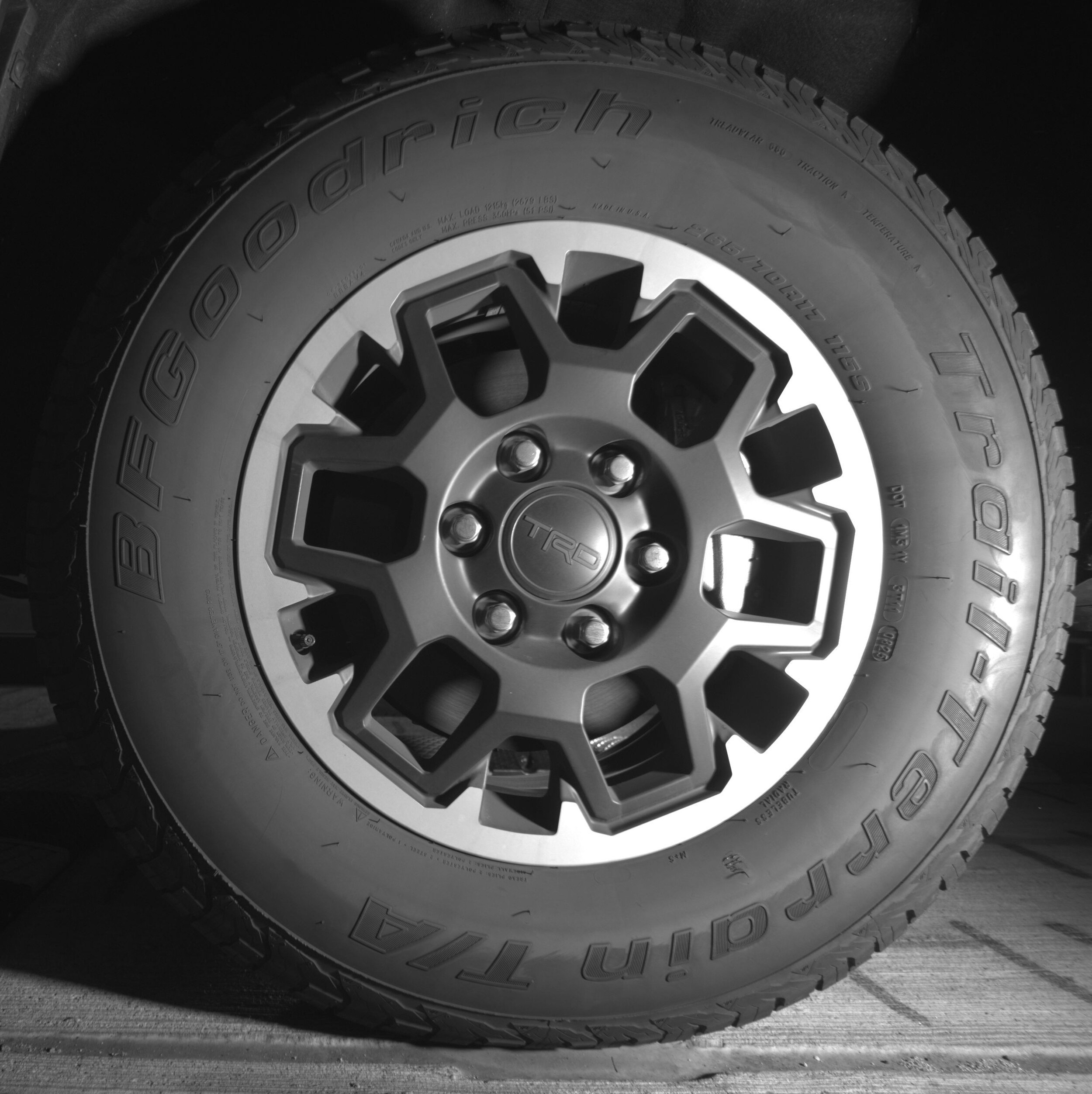 Thumbnail: 2025 Toyota Tacoma - 9