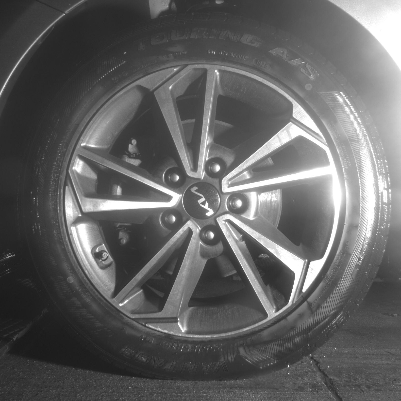 Thumbnail: 2024 Kia Forte - 16