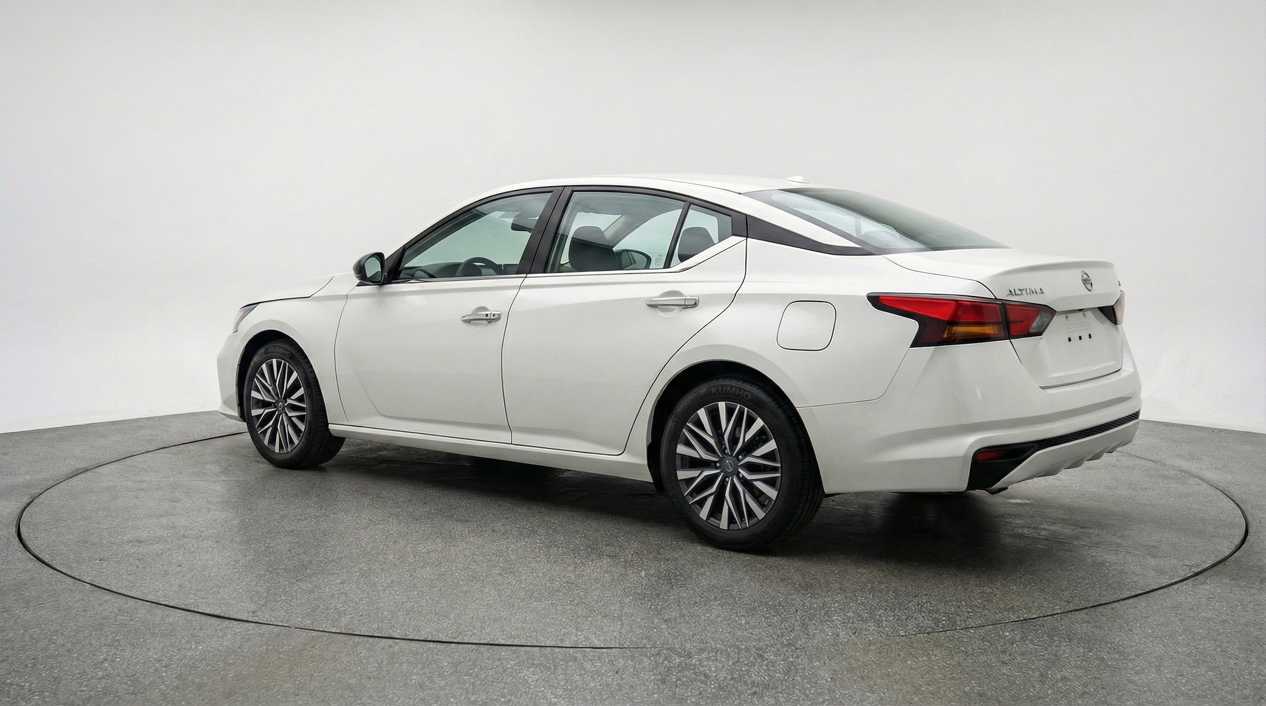 Thumbnail: 2025 Nissan Altima - 6