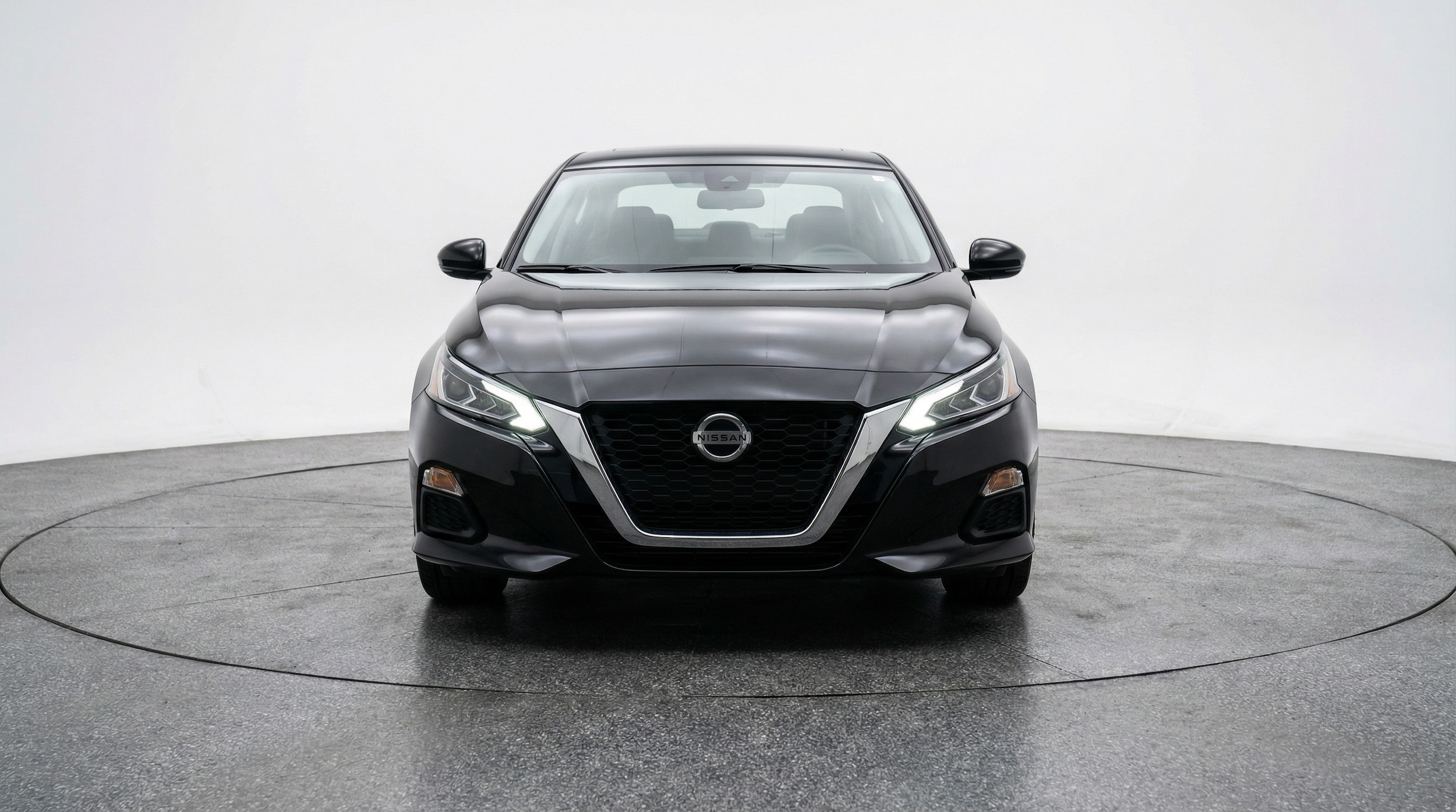 Thumbnail: 2025 Nissan Altima - 2