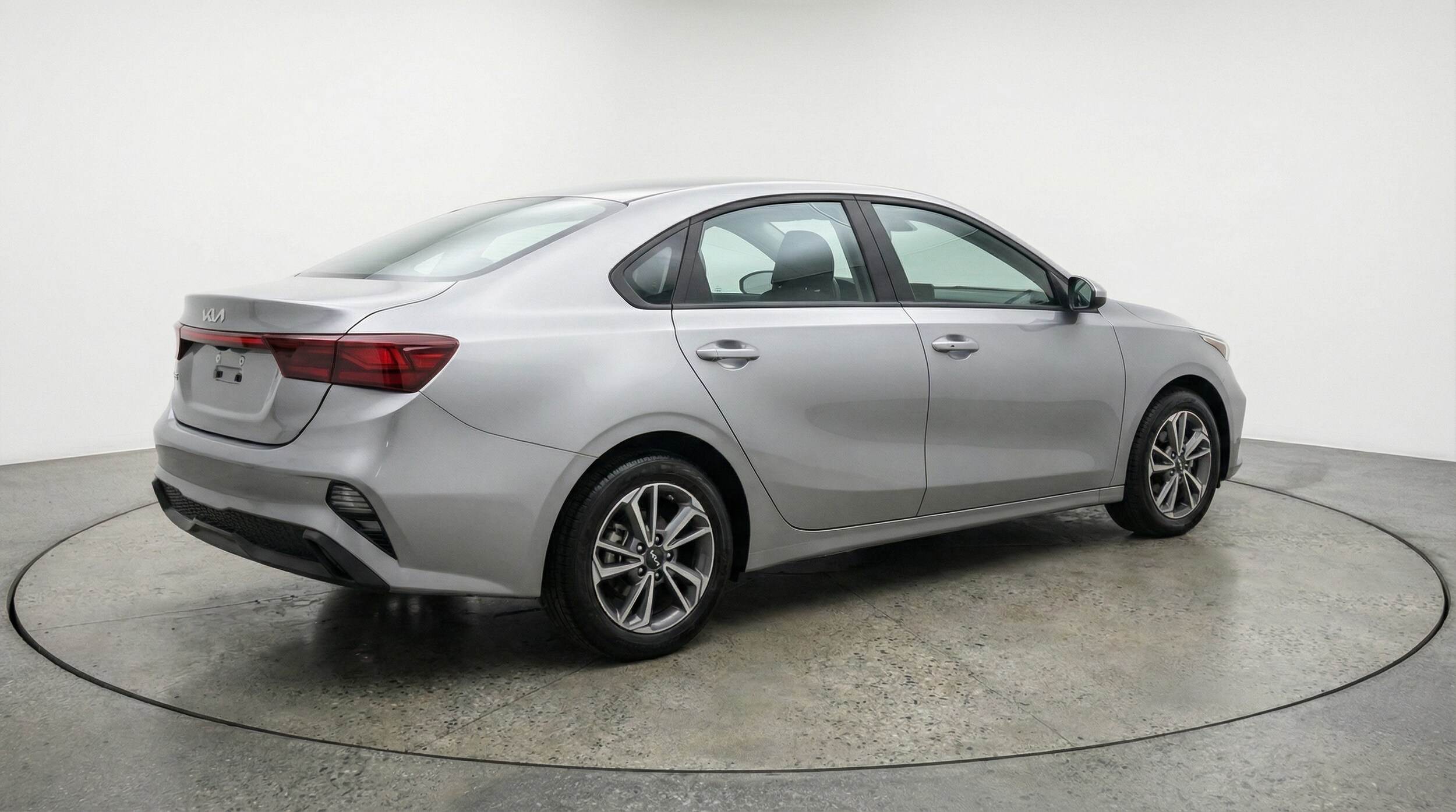 Thumbnail: 2024 Kia Forte - 7