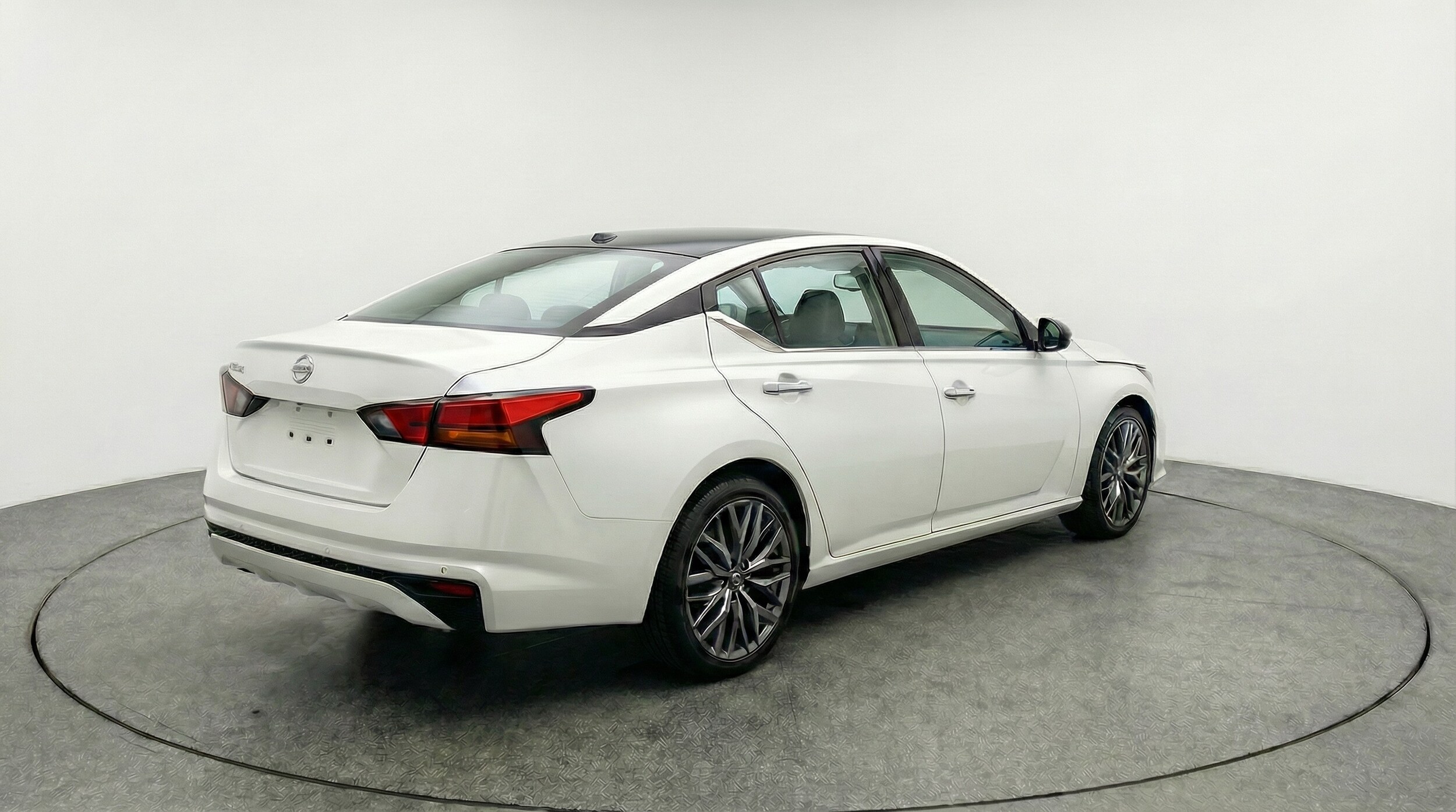 Thumbnail: 2025 Nissan Altima - 7