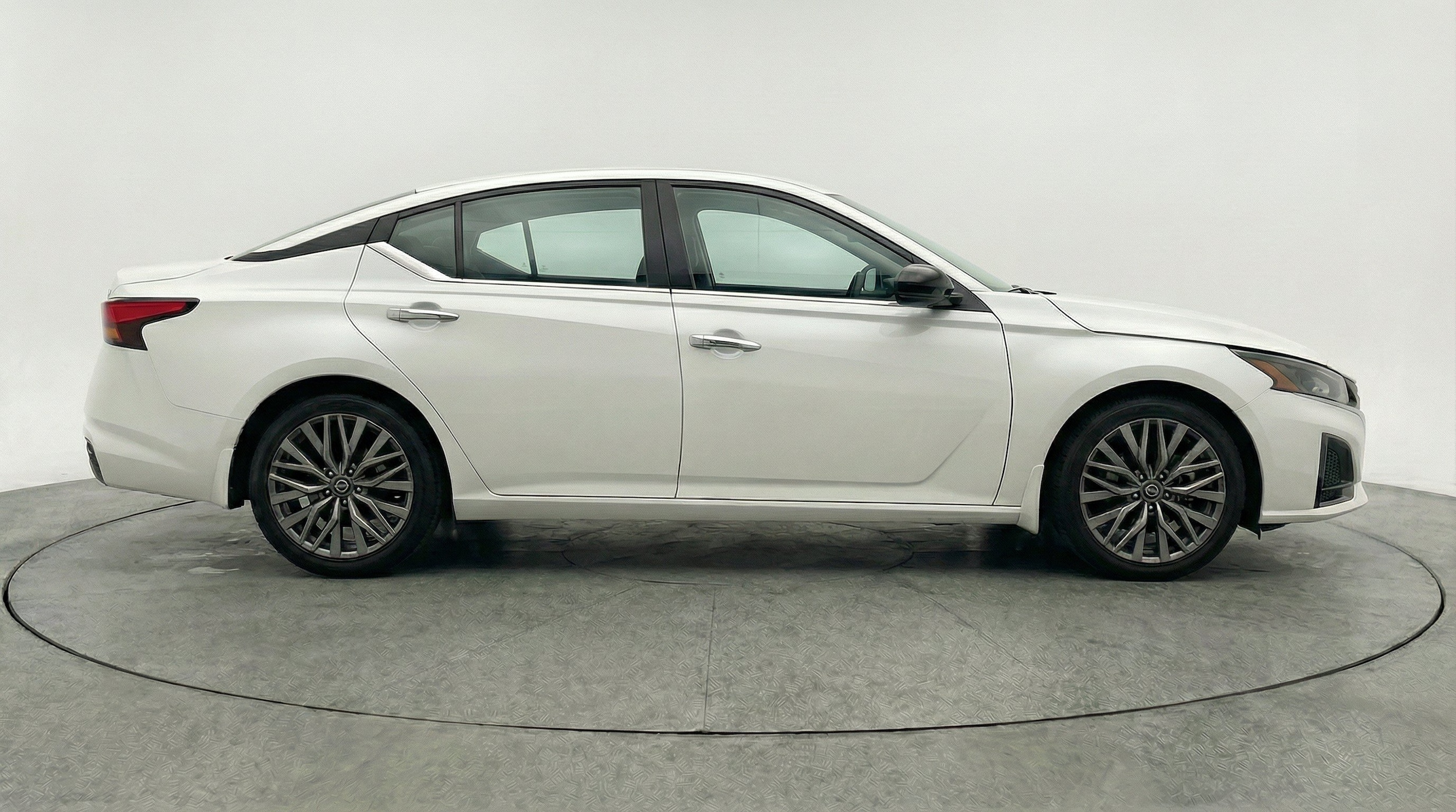 Thumbnail: 2025 Nissan Altima - 11