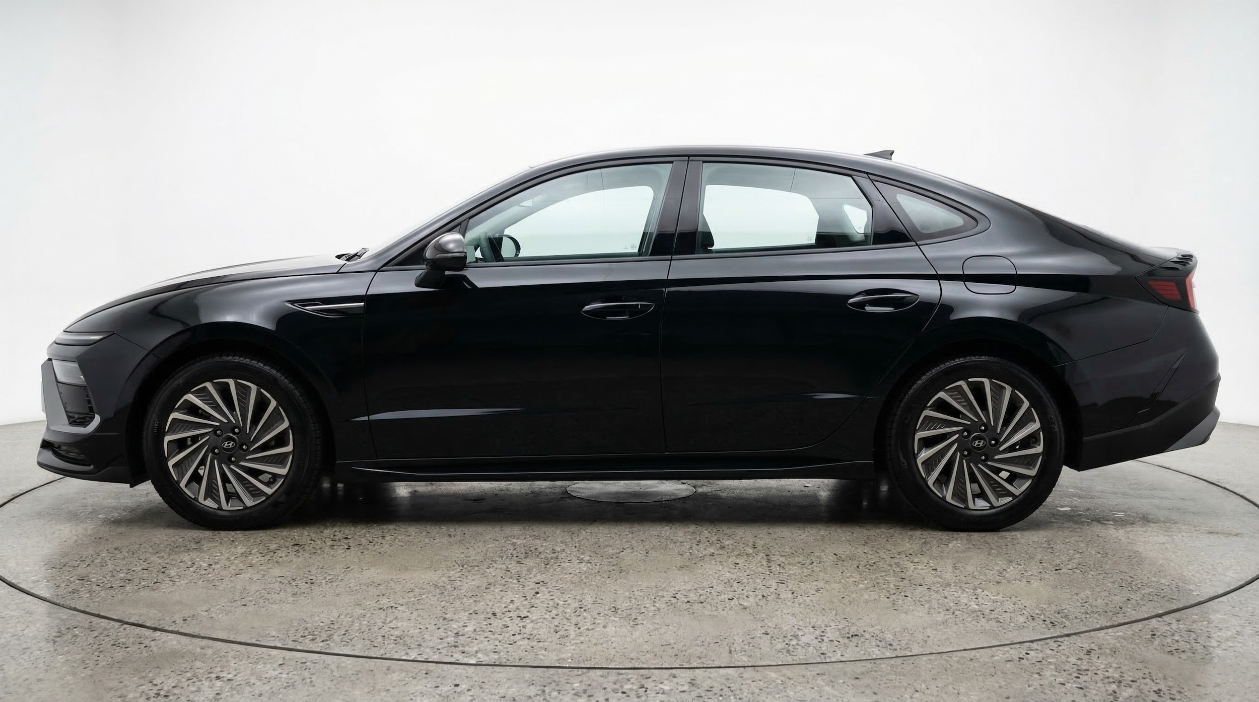 Thumbnail: 2025 Hyundai Sonata - 4