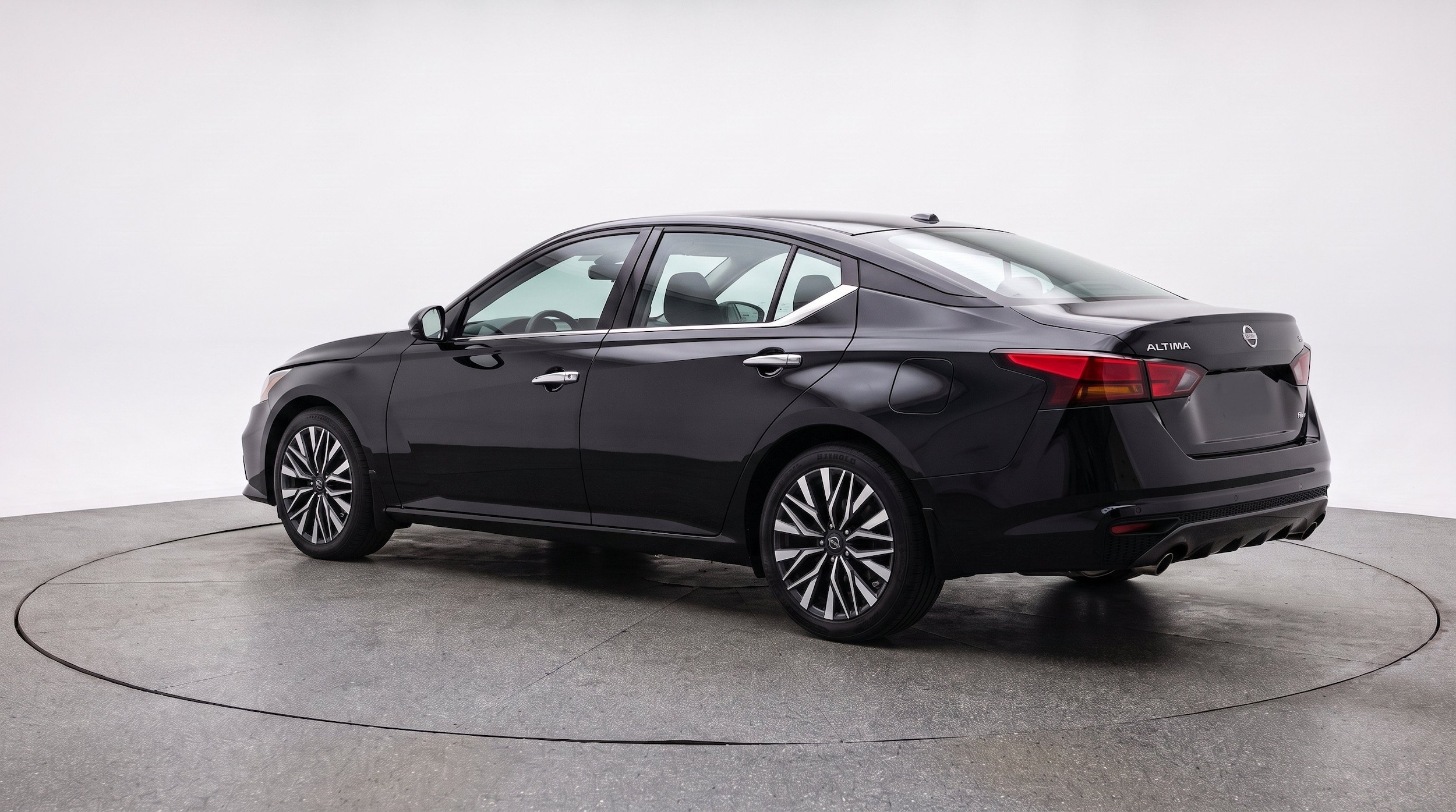 Thumbnail: 2025 Nissan Altima - 6