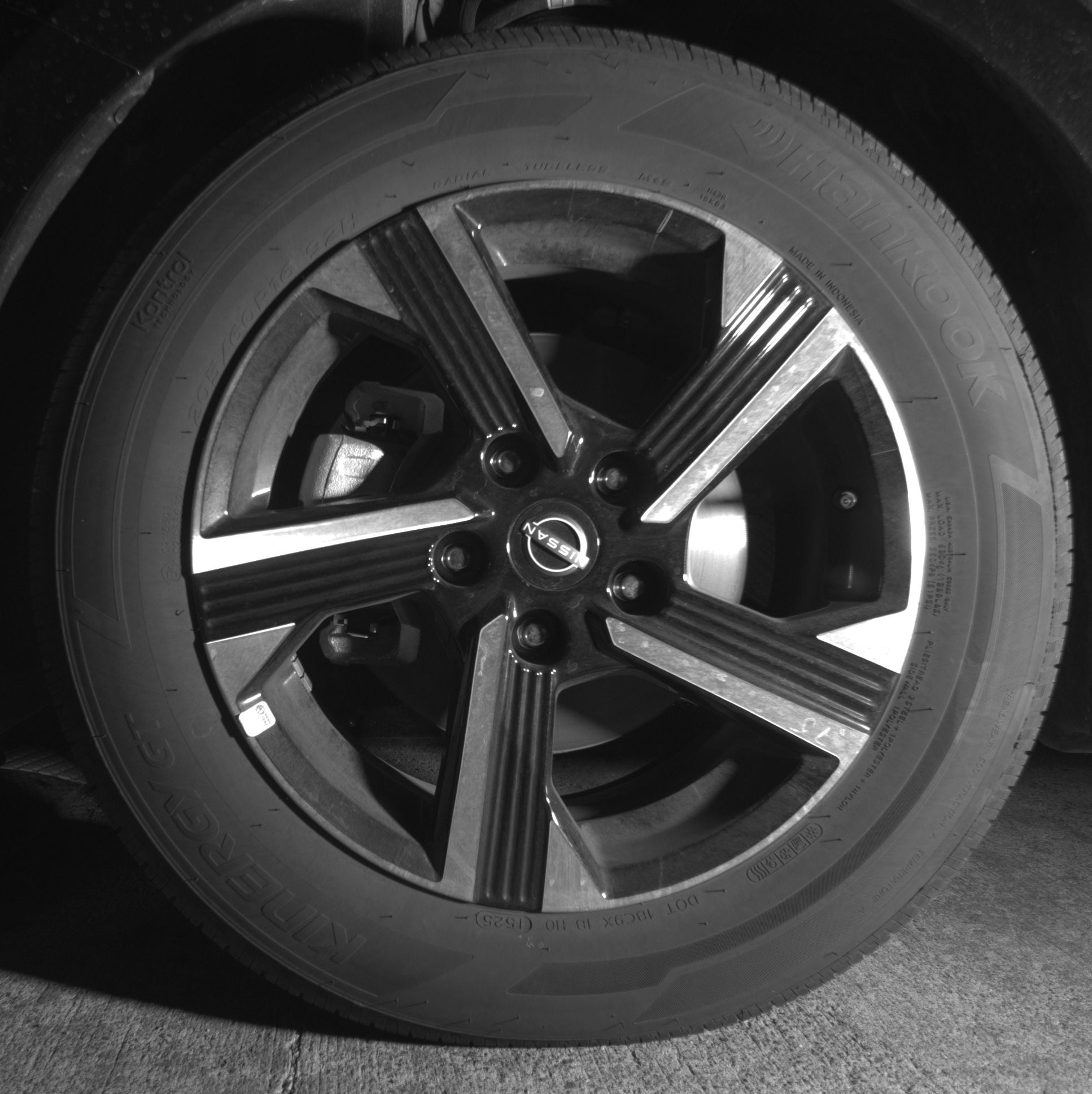 Thumbnail: 2025 Nissan Sentra - 9