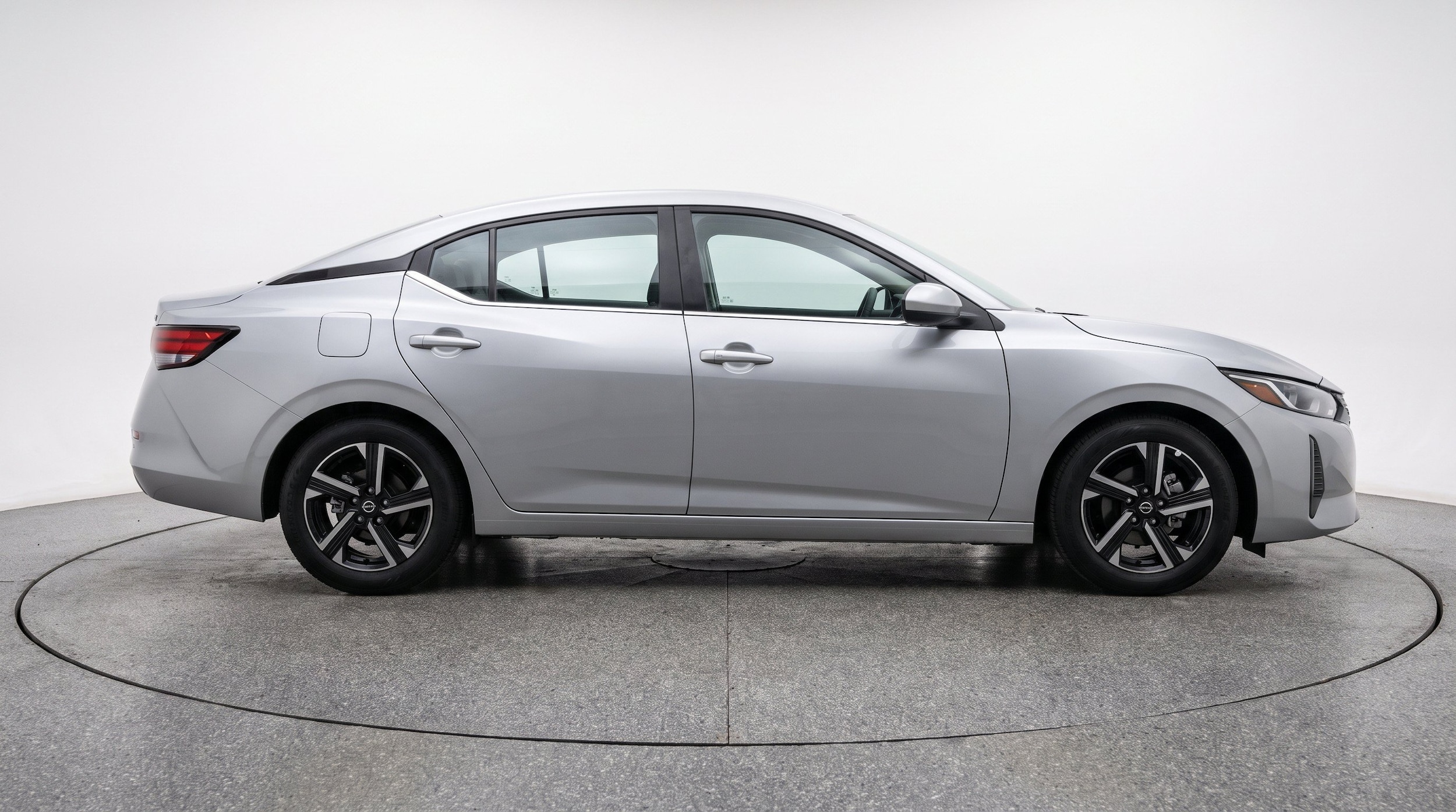 Thumbnail: 2025 Nissan Sentra - 10