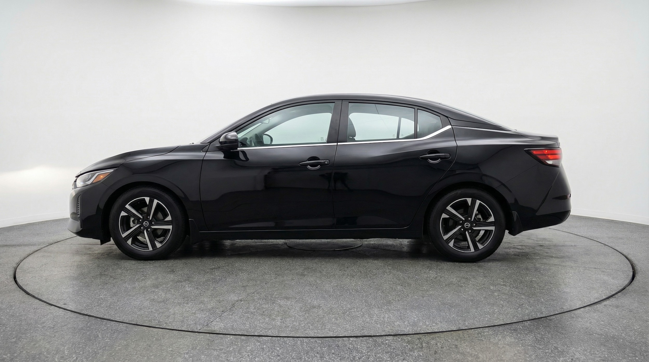 Thumbnail: 2025 Nissan Sentra - 4