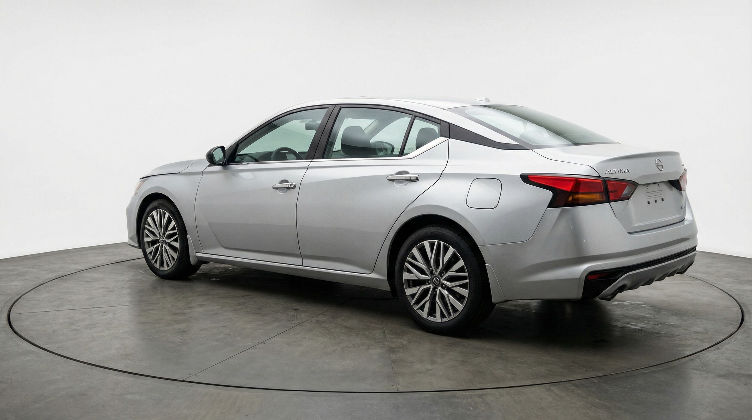 Thumbnail: 2025 Nissan Altima - 5