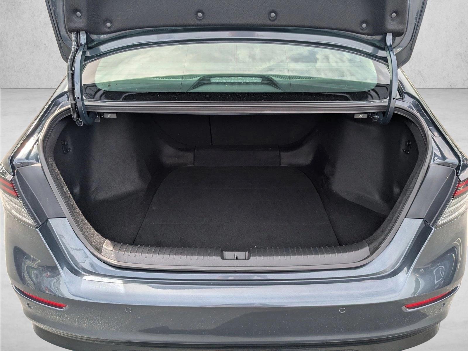 2023 Honda Accord Hybrid EX-L photo 5