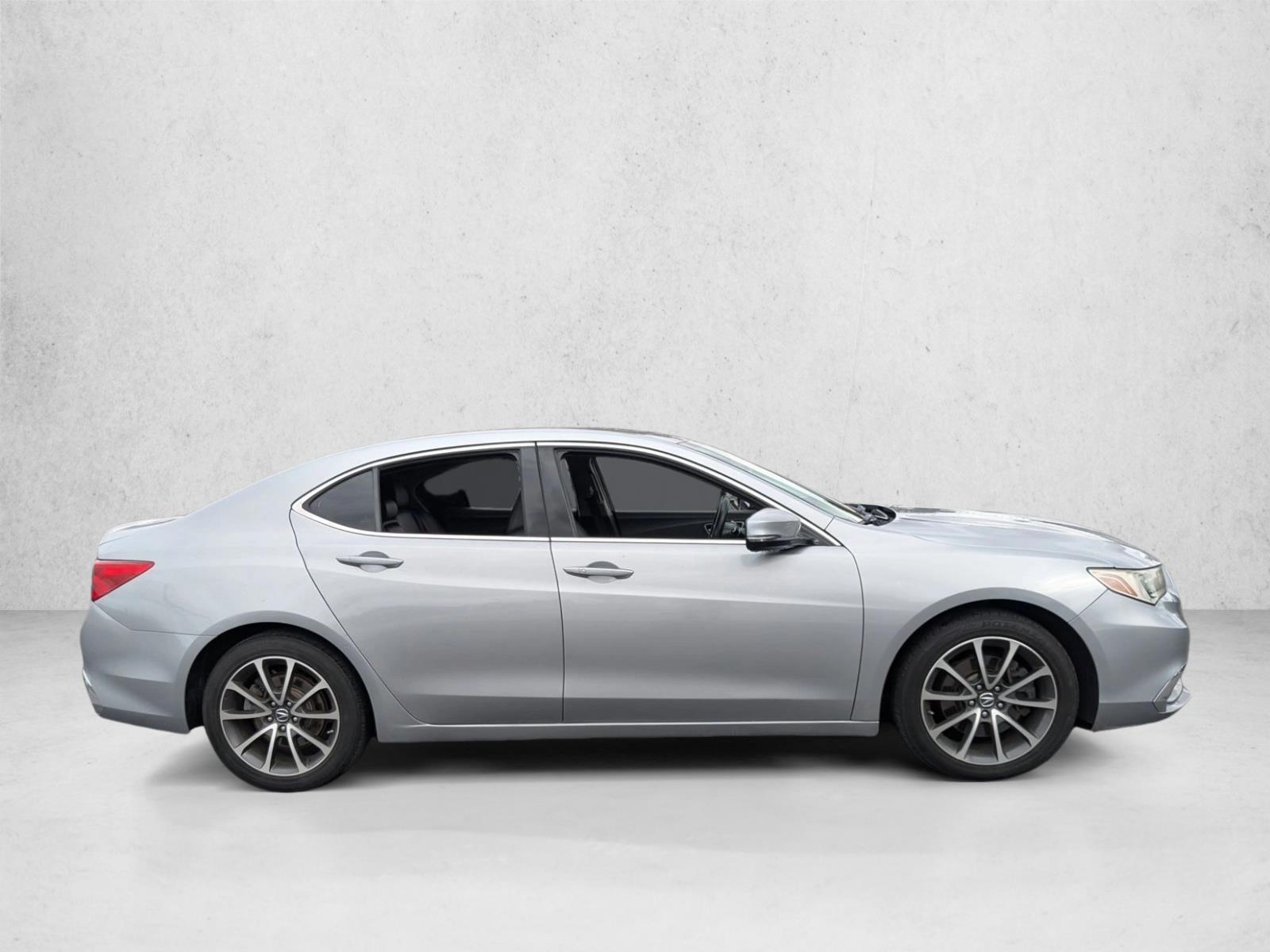 2020 Acura TLX photo 4