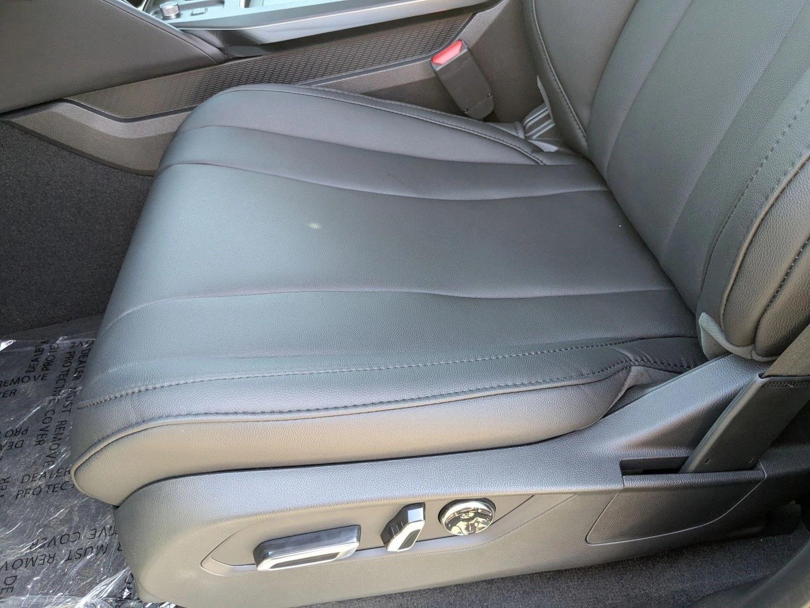 2026 Acura MDX SH-AWD photo 2