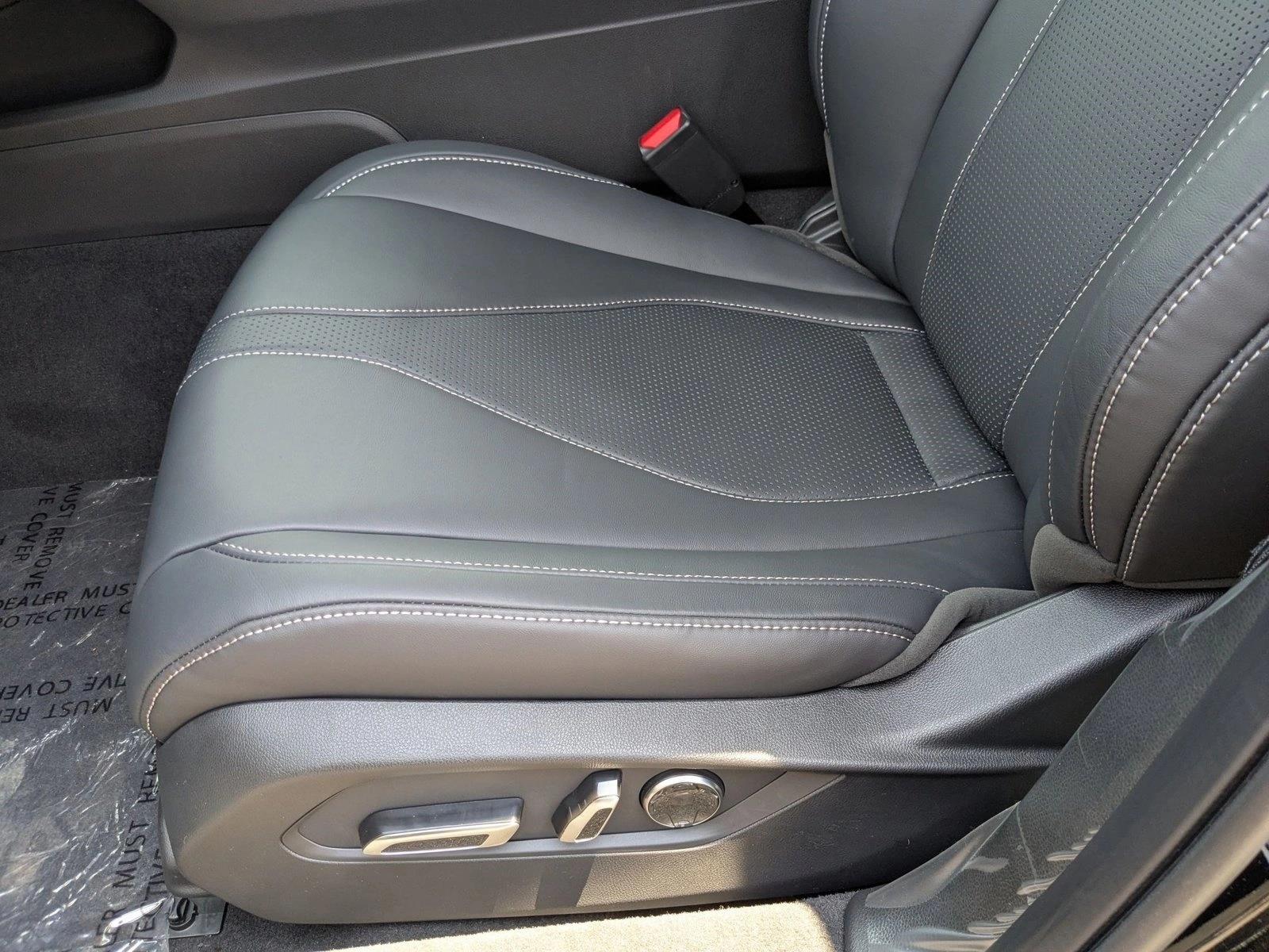 2025 Acura TLX Technology photo 4