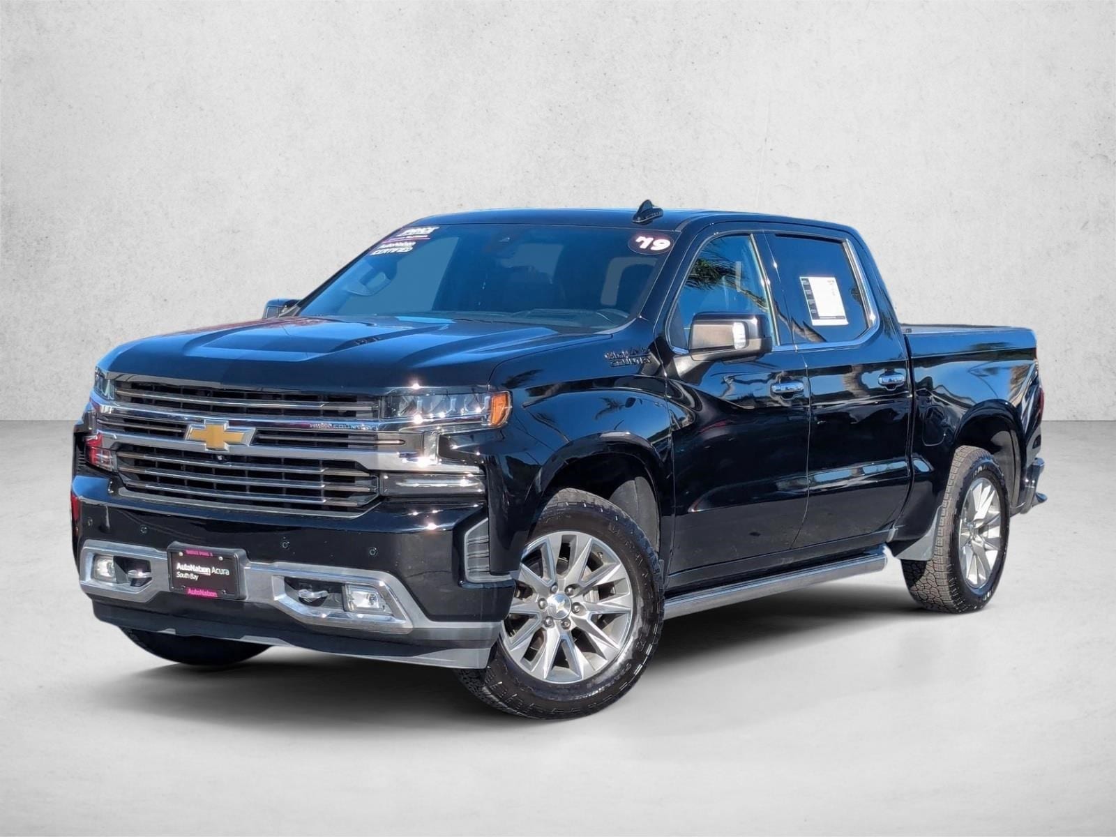 2019 Chevrolet Silverado 1500 High Country's photo