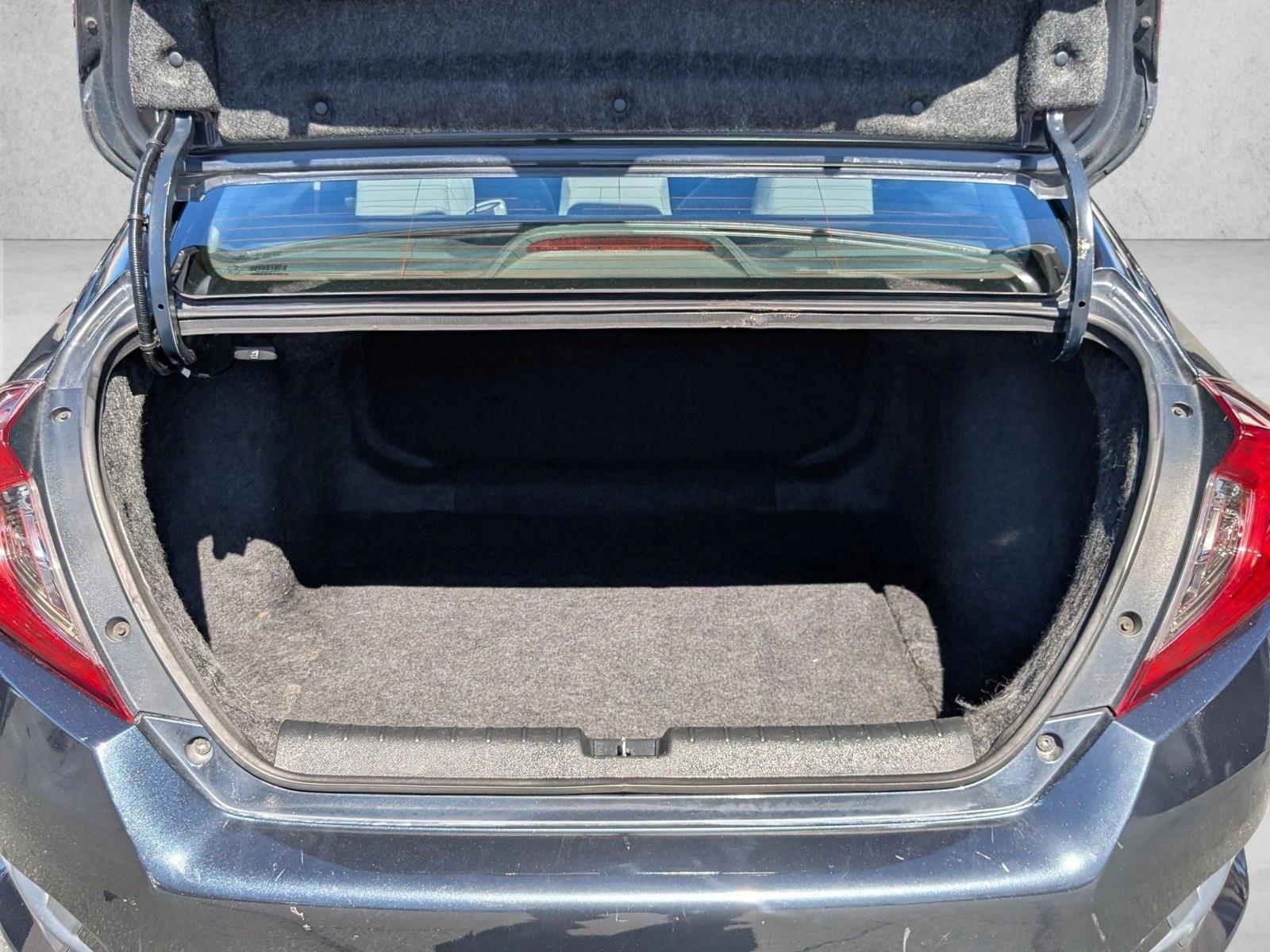 2017 Honda Civic LX photo 6