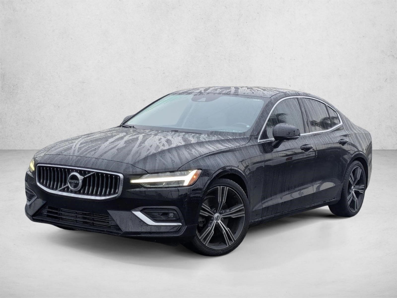 2019 Volvo S60 Inscription's photo