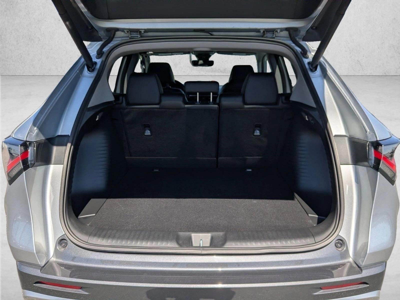 2025 Acura ADX photo 5