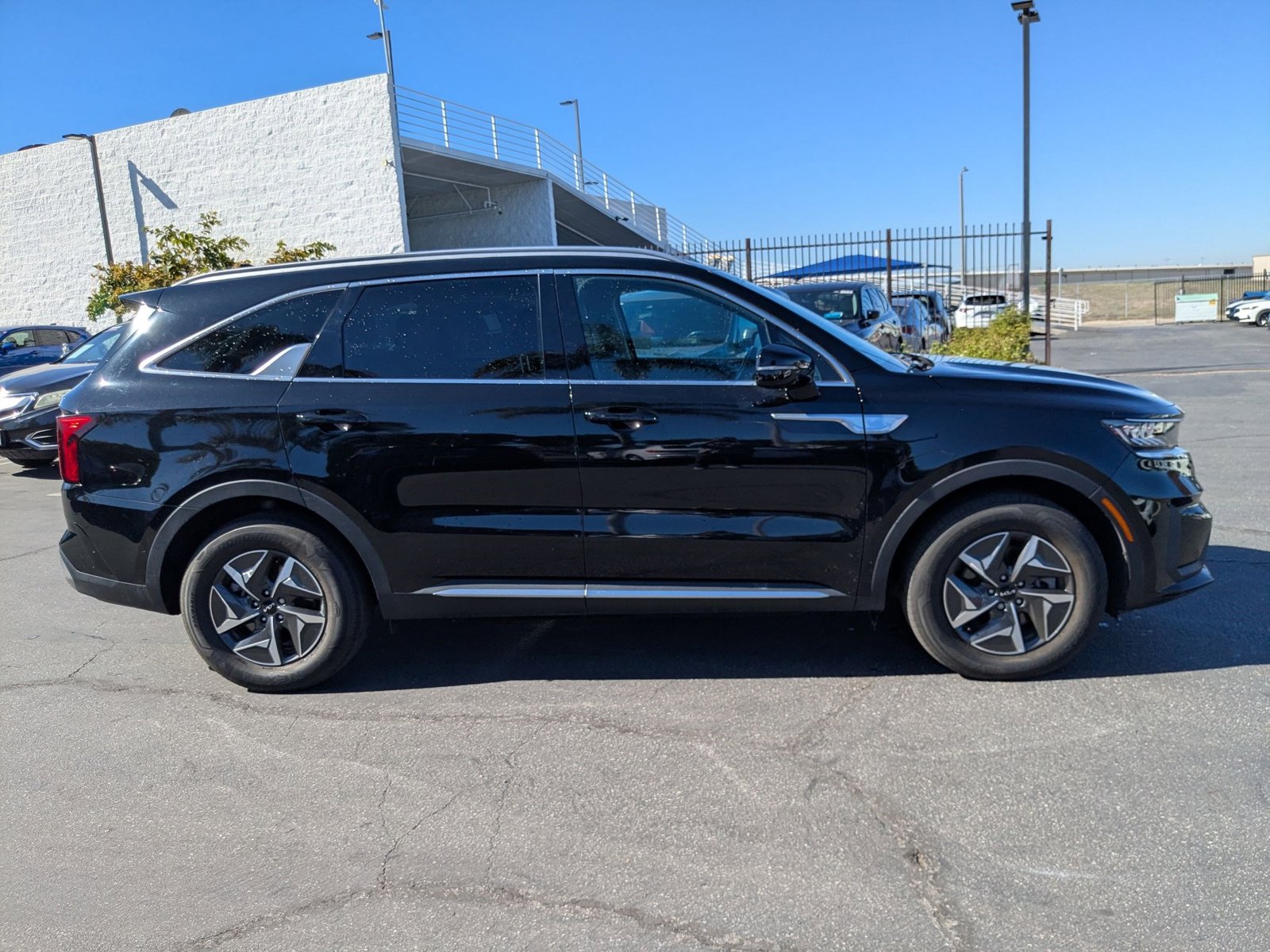 2022 Kia Sorento Hybrid S photo 4