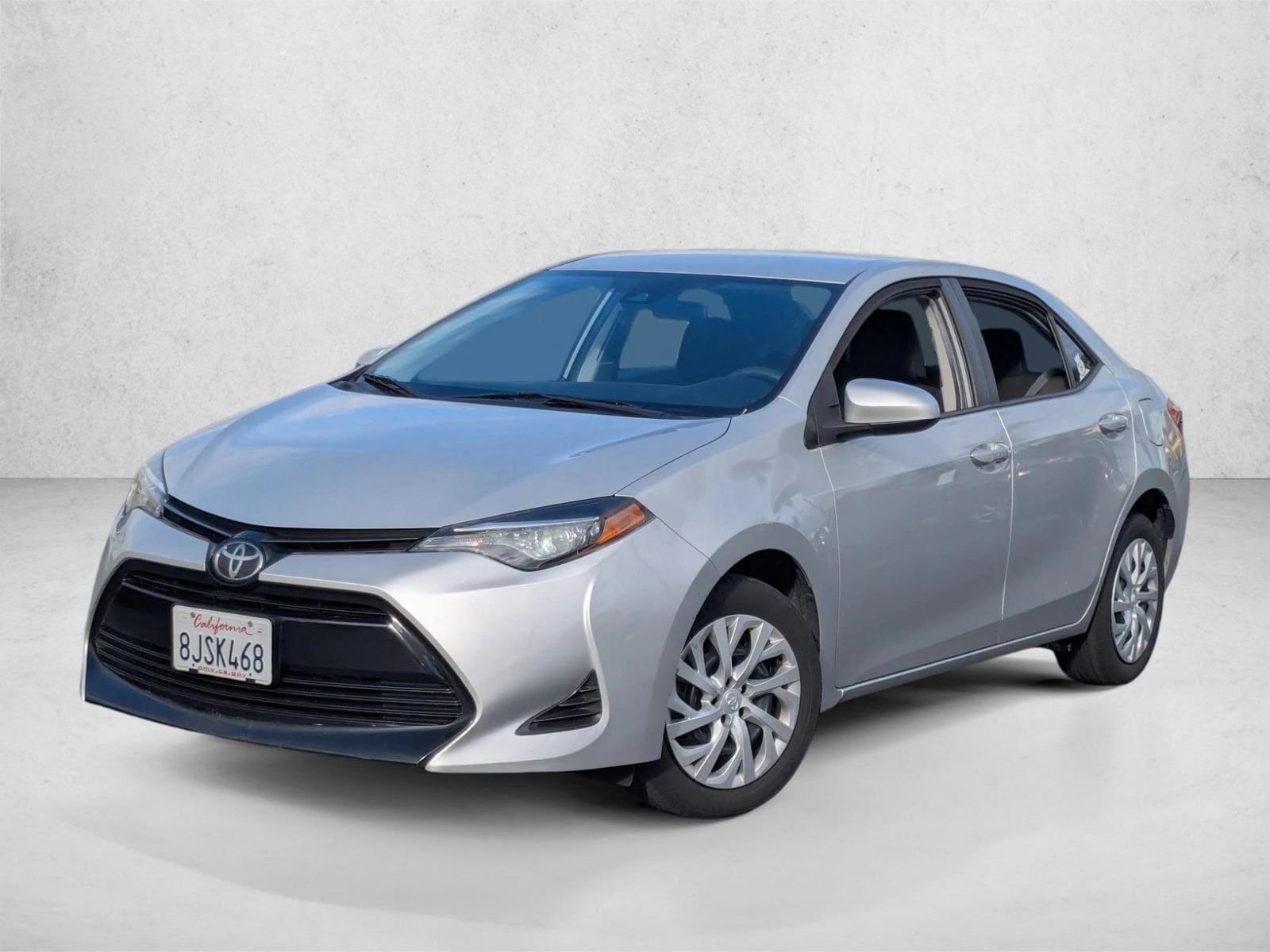 2019 Toyota Corolla LE's photo