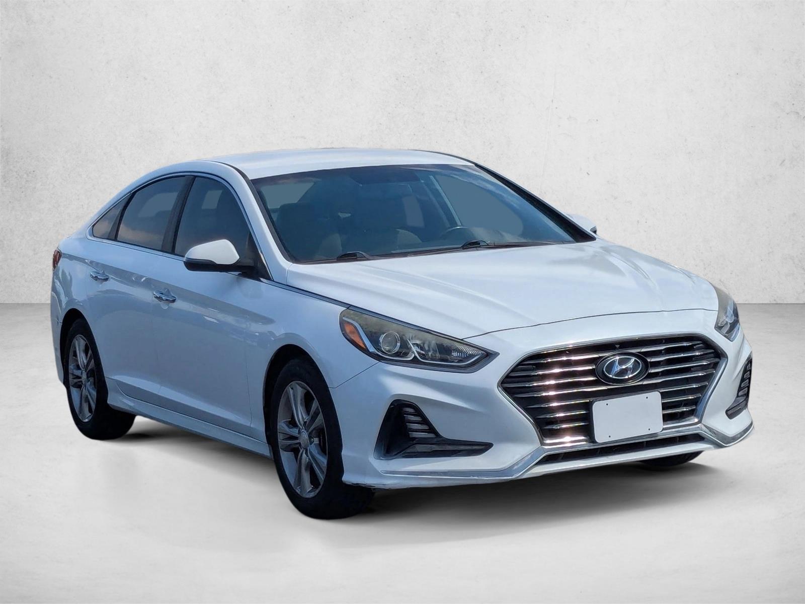 2018 Hyundai Sonata SEL photo 3