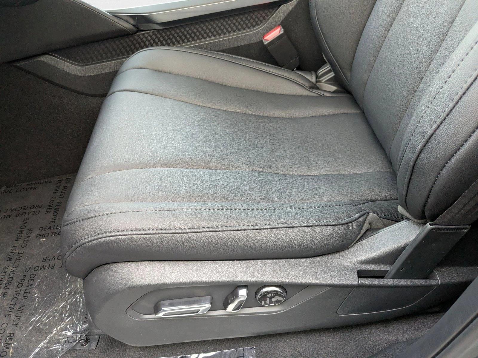 2026 Acura MDX SH-AWD photo 2