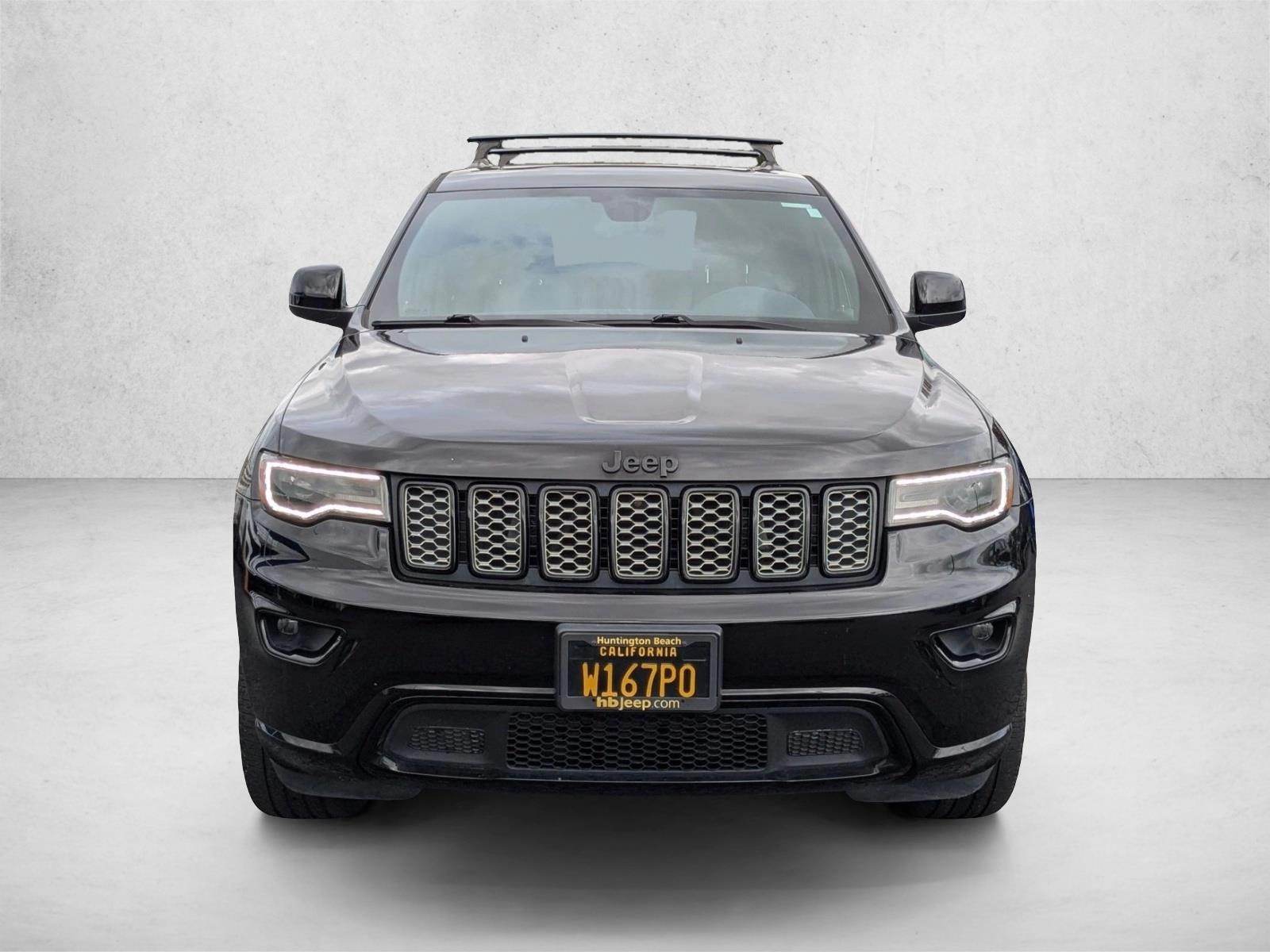 2021 Jeep Grand Cherokee Laredo X photo 2