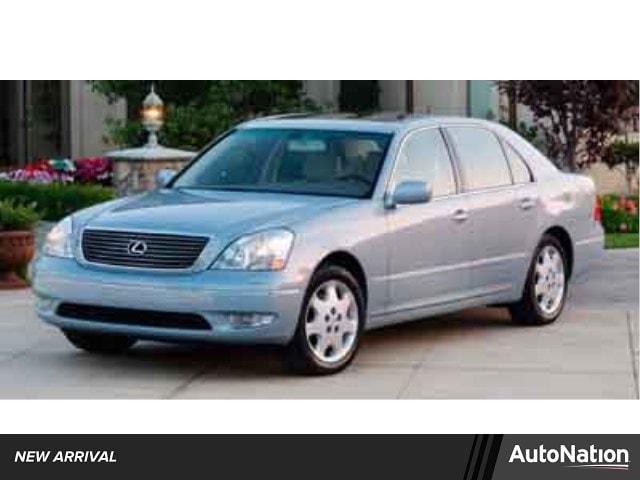 2003 Lexus LS 500's photo