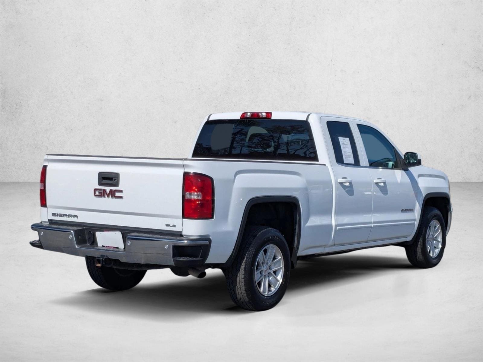 2014 GMC Sierra 1500 SLE photo 5
